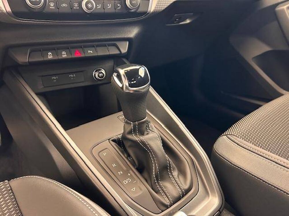 A1 Sportback 30 TFSI 116 ch S tronic 7 2026 occasion 25000 Besan&ccedil;on