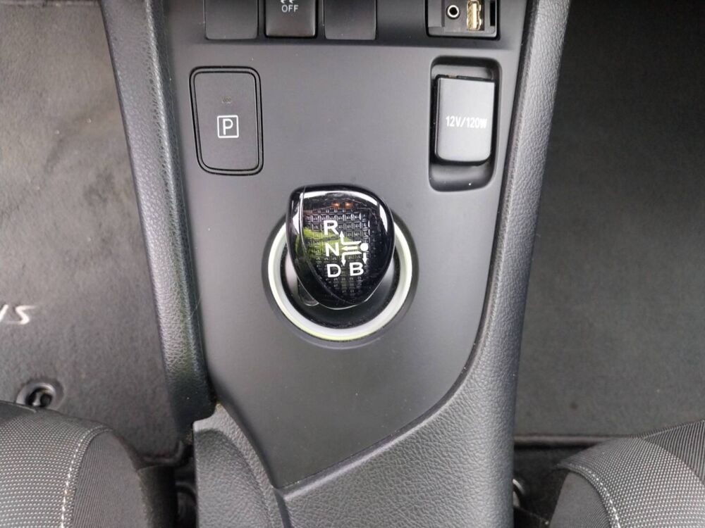 Auris Hybride 136h 2017 occasion 56000 Vannes