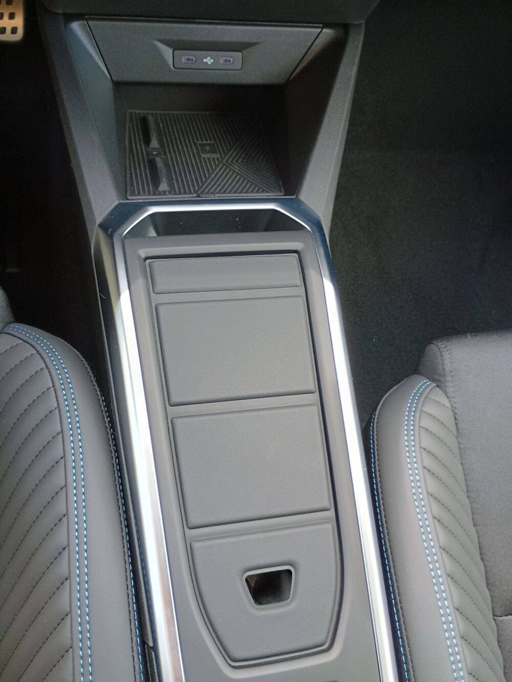Clio E-Tech full hybrid 160 ch 2026 occasion 50000 Saint-L&ocirc;