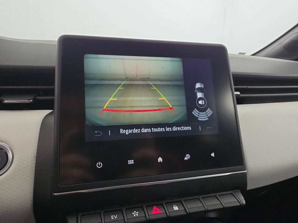 Clio E-Tech full hybrid 145 2023 occasion 56000 Vannes