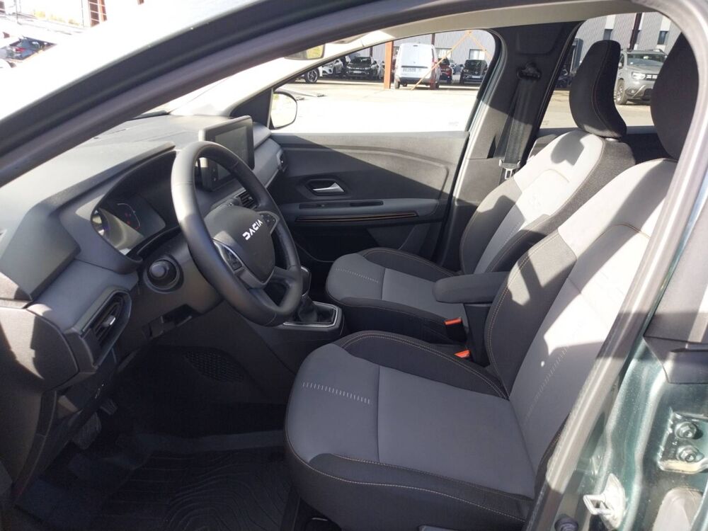 Jogger Hybrid 140 7 places 2023 occasion 22000 Saint-Brieuc