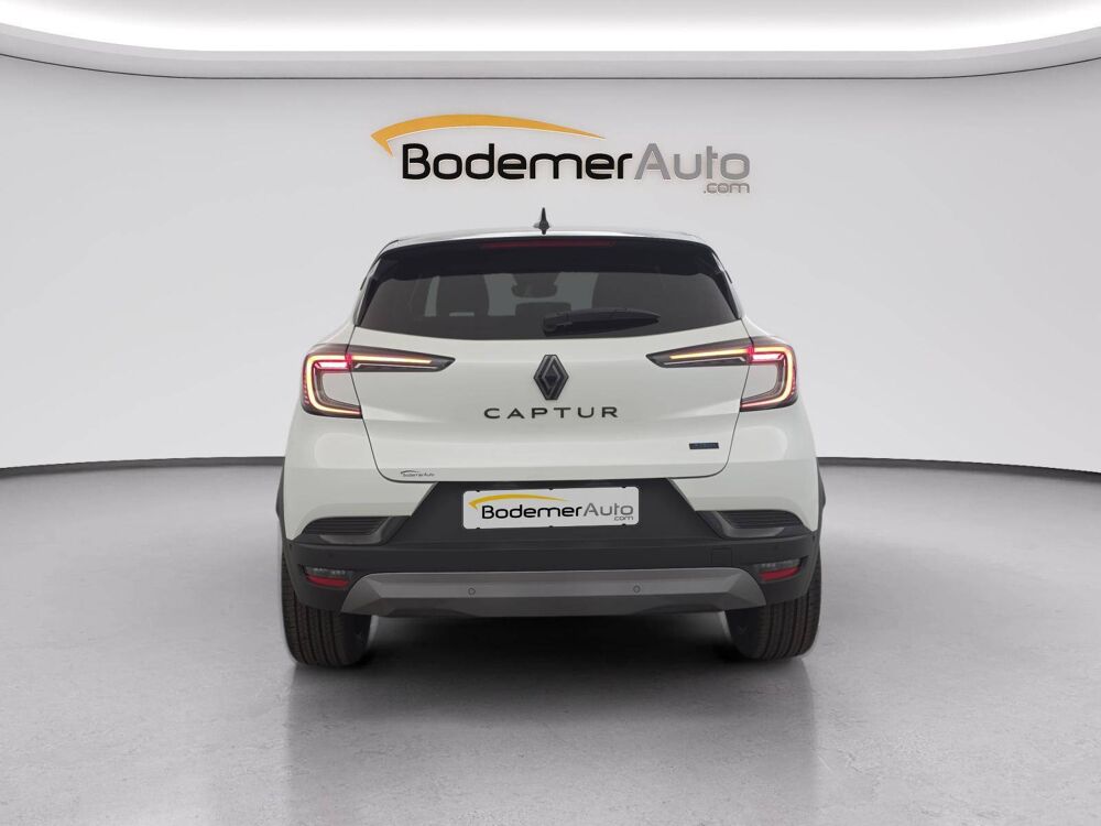Captur E-Tech full hybrid 160 ch 2026 occasion 56400 Auray