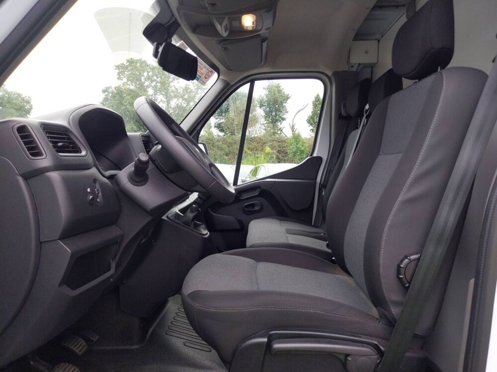 Master MASTER PHC TRAC F3500 L3H1 BLUE DCI 145 EURO VI 2024 occasion 14200 H&eacute;rouville-Saint-Clair