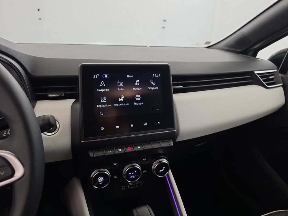 Clio E-Tech full hybrid 145 2023 occasion 56000 Vannes