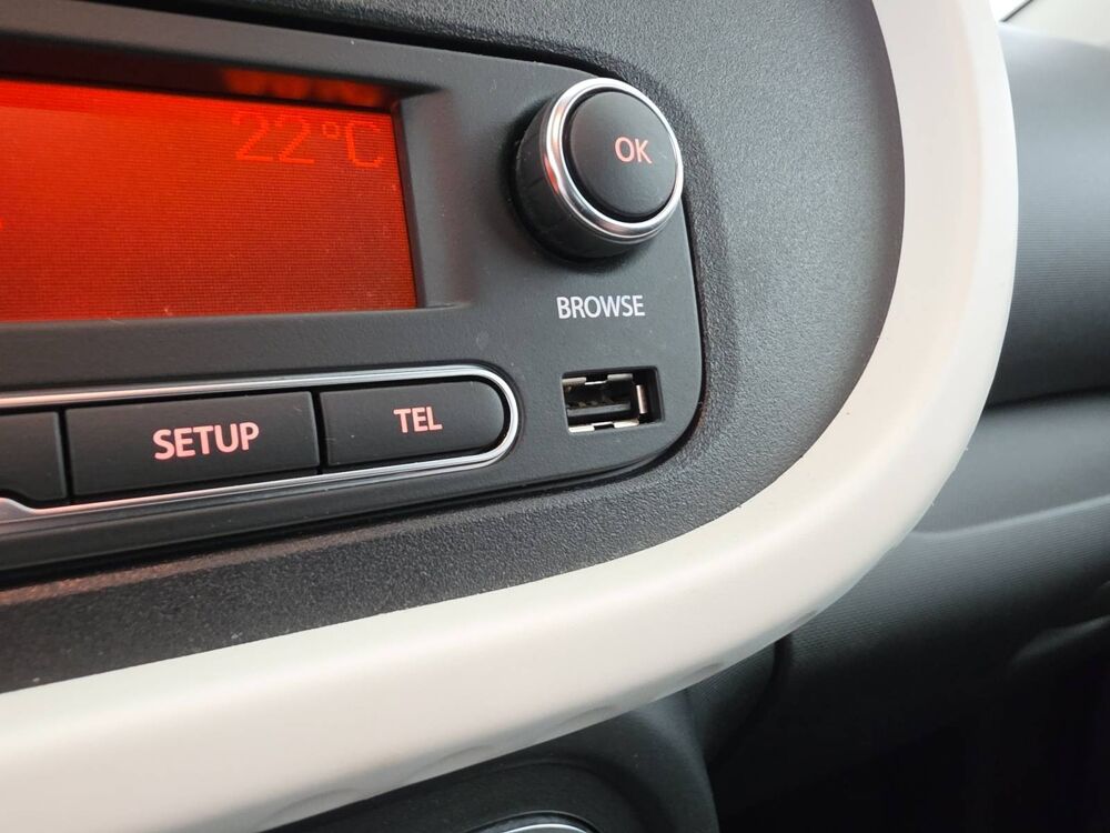 Twingo III E-Tech 2023 occasion 22200 Guingamp