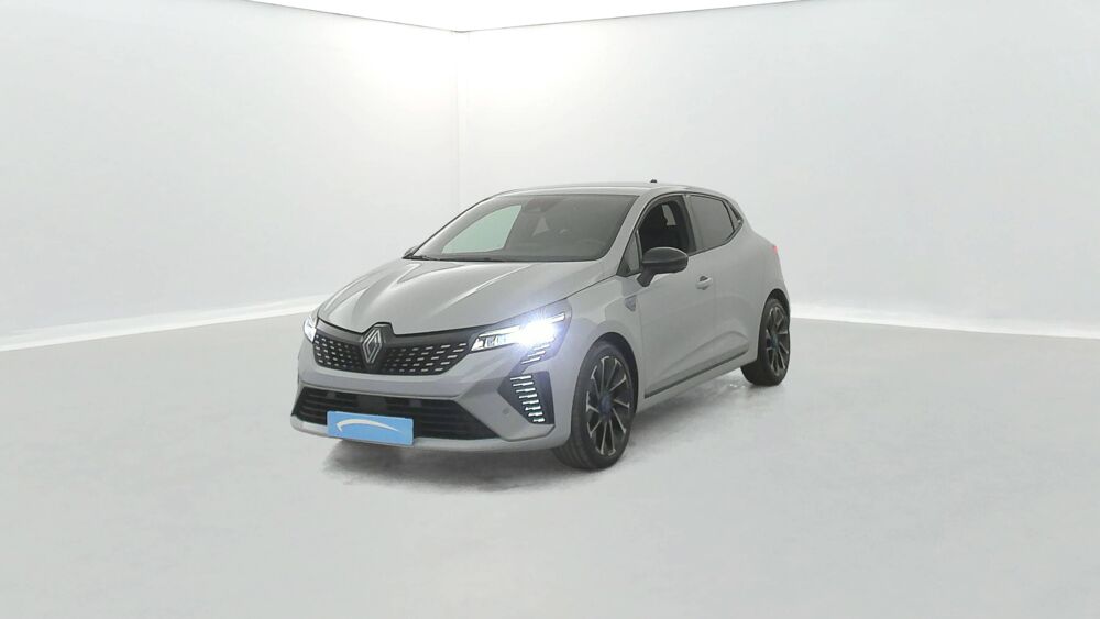 Clio E-Tech full hybrid 145 2023 occasion 50000 Saint-L&ocirc;