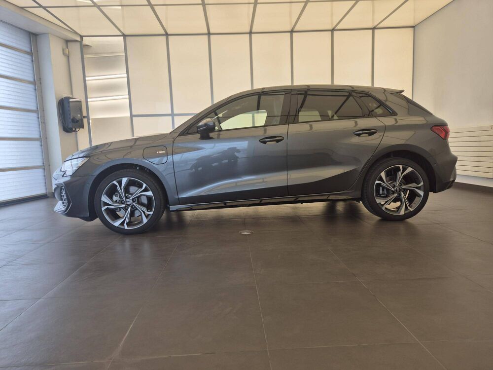 A3 Sportback TFSI e Hybride rechargeable 204 S tronic 6 2026 occasion 25000 Besan&ccedil;on