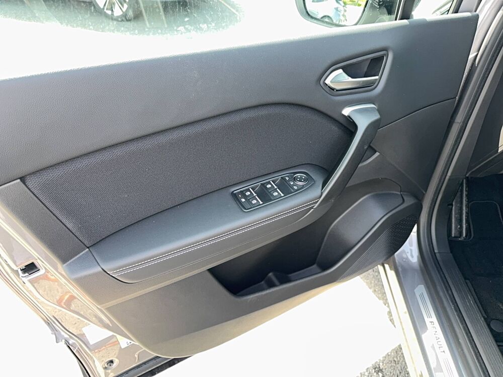 Symbioz E-Tech full hybrid 160 ch 2026 occasion 29900 Concarneau