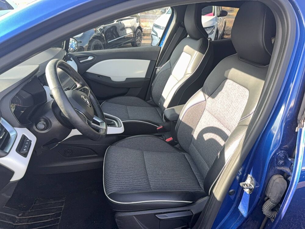 Clio E-Tech full hybrid 145 2023 occasion 56800 Plo&euml;rmel