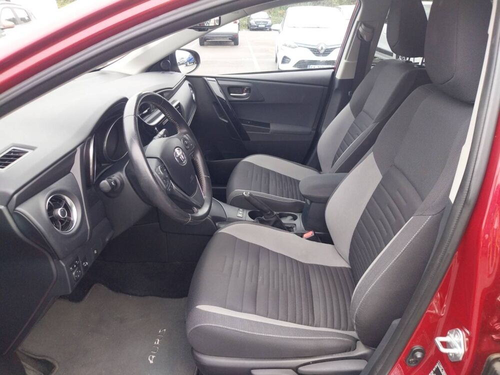 Auris Hybride 136h 2017 occasion 56000 Vannes