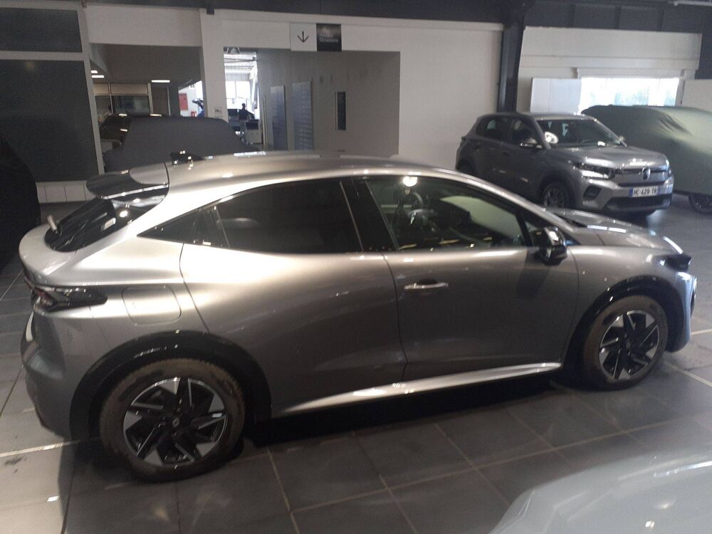 Clio E-Tech full hybrid 160 ch 2026 occasion 29000 Quimper