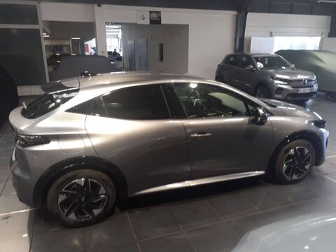 Clio E-Tech full hybrid 160 ch 2026 occasion 29000 Quimper