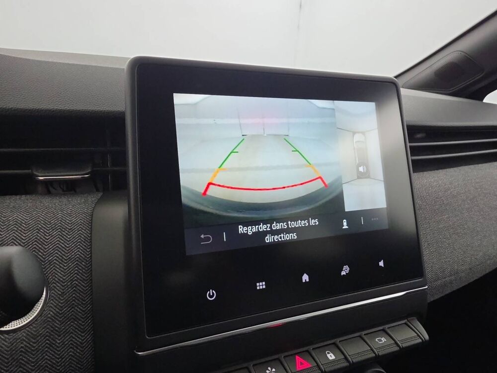 Clio E-Tech full hybrid 145 2023 occasion 29900 Concarneau