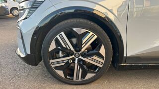 M&eacute;gane Megane E-Tech EV60 220 ch super charge 2023 occasion 61100 Flers