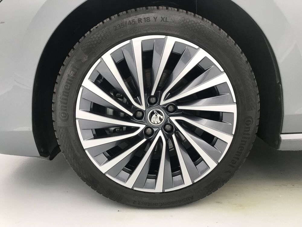 Superb Combi 2.0 TDI 150 ch SCR DSG7 2024 occasion 25000 Besan&ccedil;on