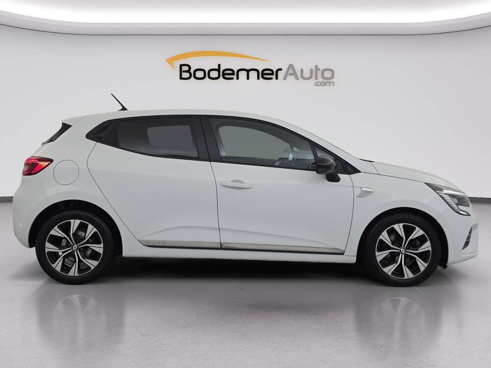 Clio Blue dCi 100 - 21N 2022 occasion 56400 Auray