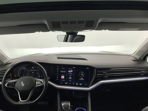 Touareg 3.0 V6 eHybrid 381ch Tiptronic 8 4Motion 2024 occasion 25000 Besan&ccedil;on
