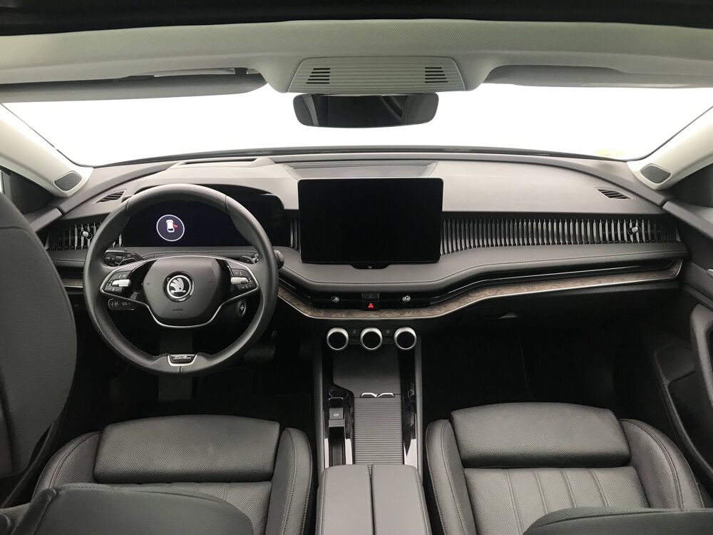 Superb Combi 2.0 TDI 150 ch SCR DSG7 2024 occasion 25000 Besan&ccedil;on