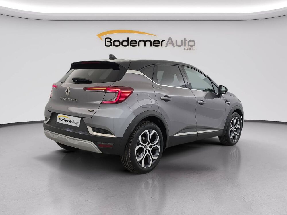 Captur E-Tech hybride 145 2022 occasion 56400 Auray