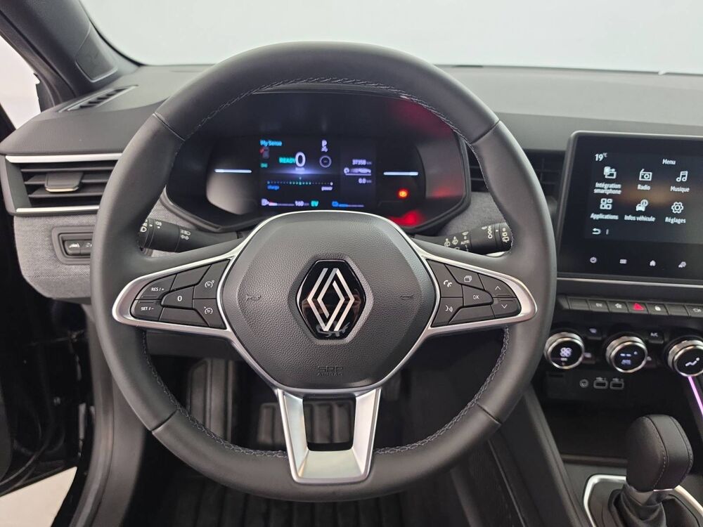 Clio E-Tech full hybrid 145 2023 occasion 29900 Concarneau
