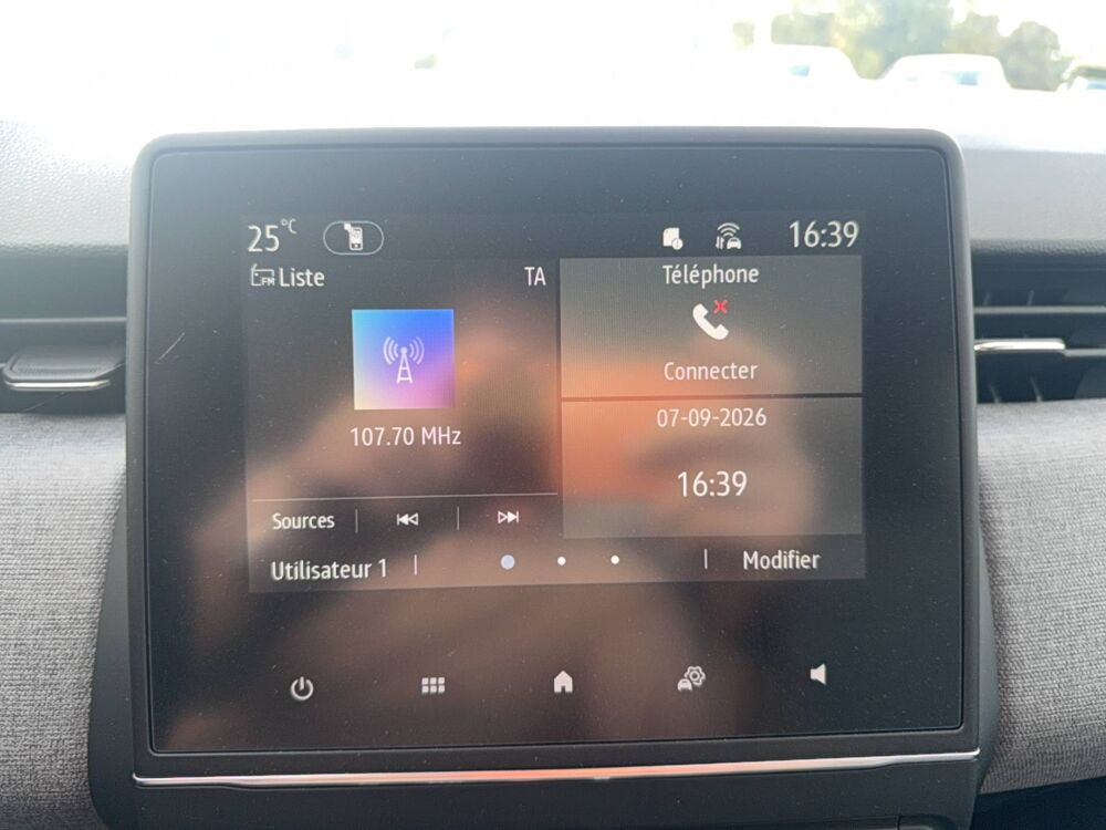 Clio E-Tech full hybrid 145 ch GSR2 2025 occasion 50000 Saint-L&ocirc;