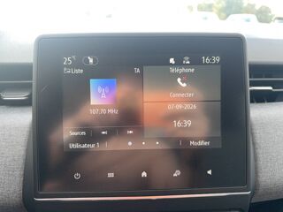 Clio E-Tech full hybrid 145 ch GSR2 2025 occasion 50000 Saint-L&ocirc;