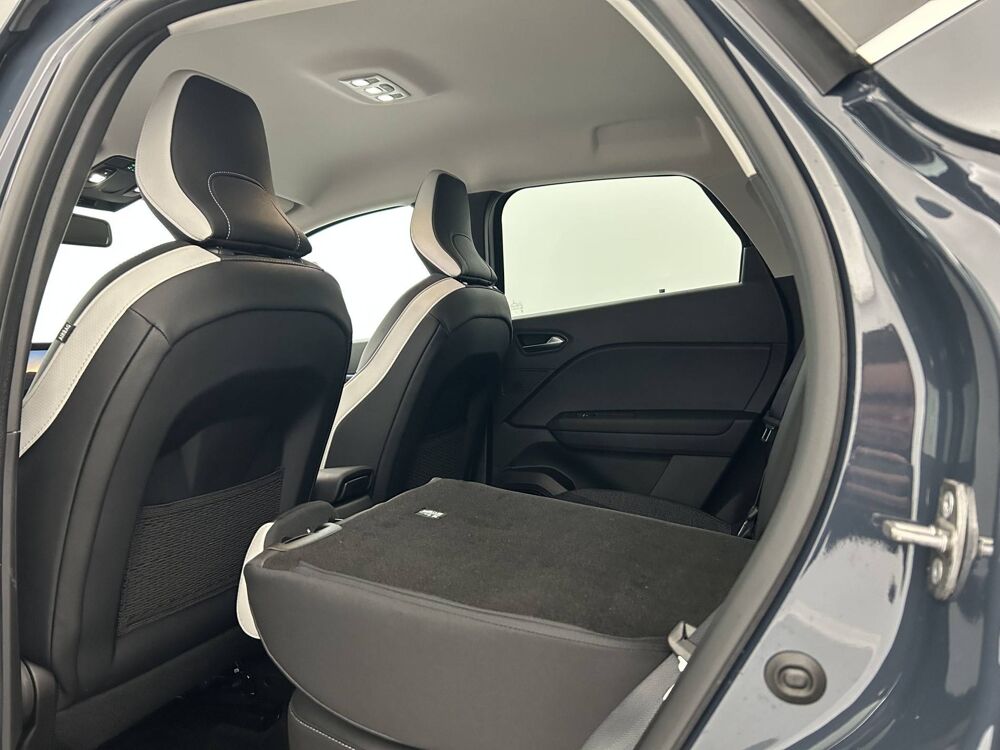 Captur mild hybrid 160 EDC 2023 occasion 56850 Caudan