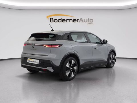 M&eacute;gane Megane E-Tech EV40 130ch standard charge 2022 occasion 61000 Alen&ccedil;on