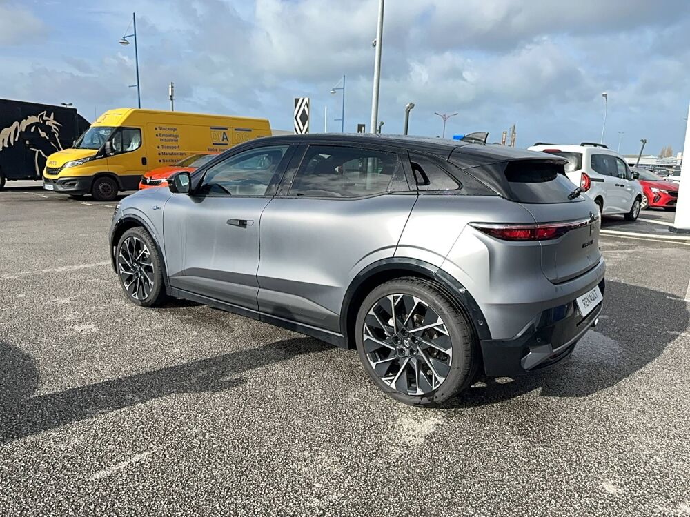 M&eacute;gane Megane E-Tech 220 ch autonomie confort 2025 occasion 50100 Cherbourg-en-Cotentin