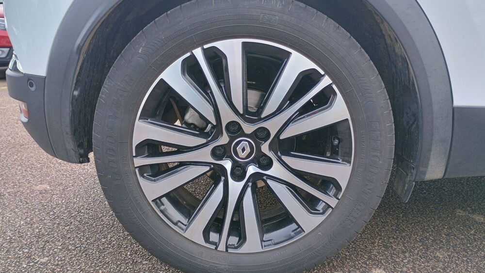Captur E-Tech hybride 145 2022 occasion 56800 Plo&euml;rmel