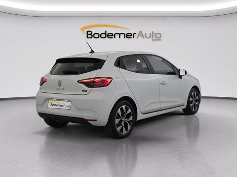 Clio E-Tech full hybrid 145 2023 occasion 22600 Loud&eacute;ac