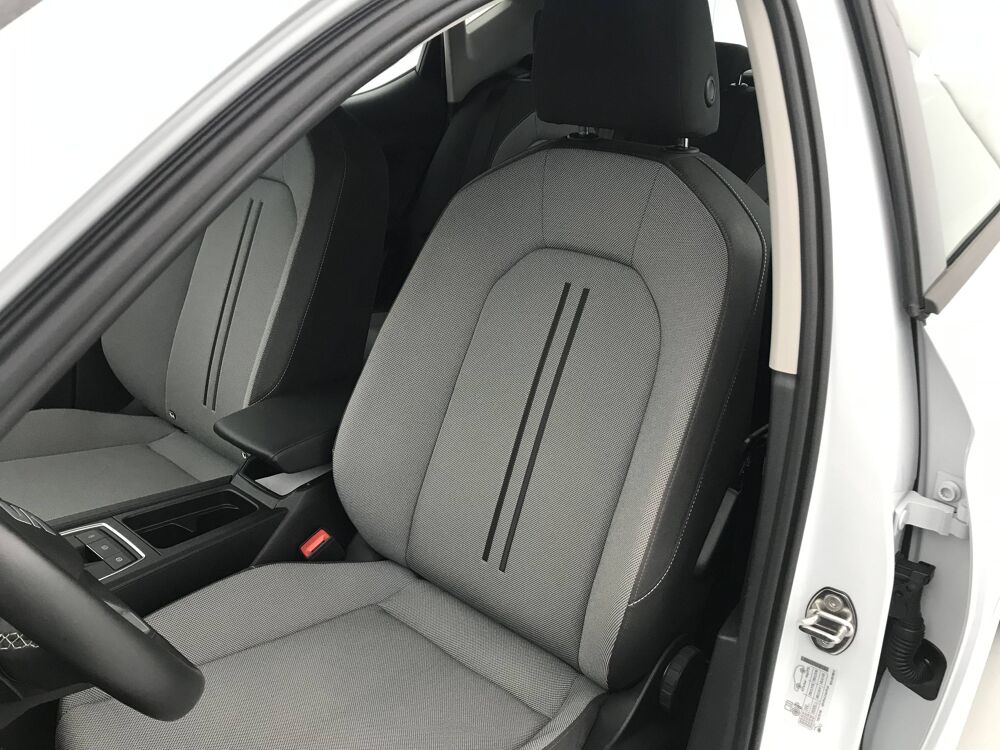 Leon 1.5 eTSI Hybrid 115 DSG7 2025 occasion 25000 Besan&ccedil;on