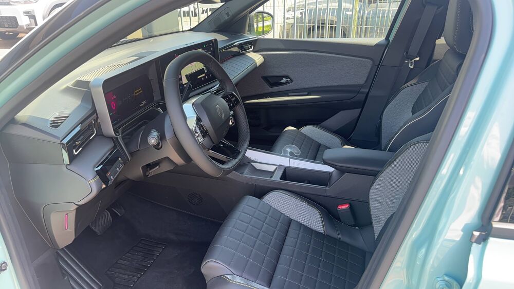 R4 Renault 4 E-Tech Electrique 150 ch autonomie confort 2026 occasion 14500 Vire