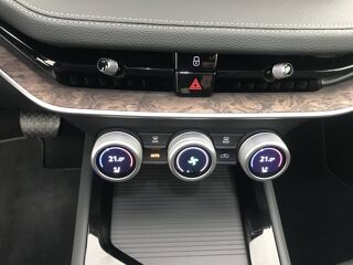 Superb Combi 2.0 TDI 150 ch SCR DSG7 2024 occasion 25000 Besan&ccedil;on