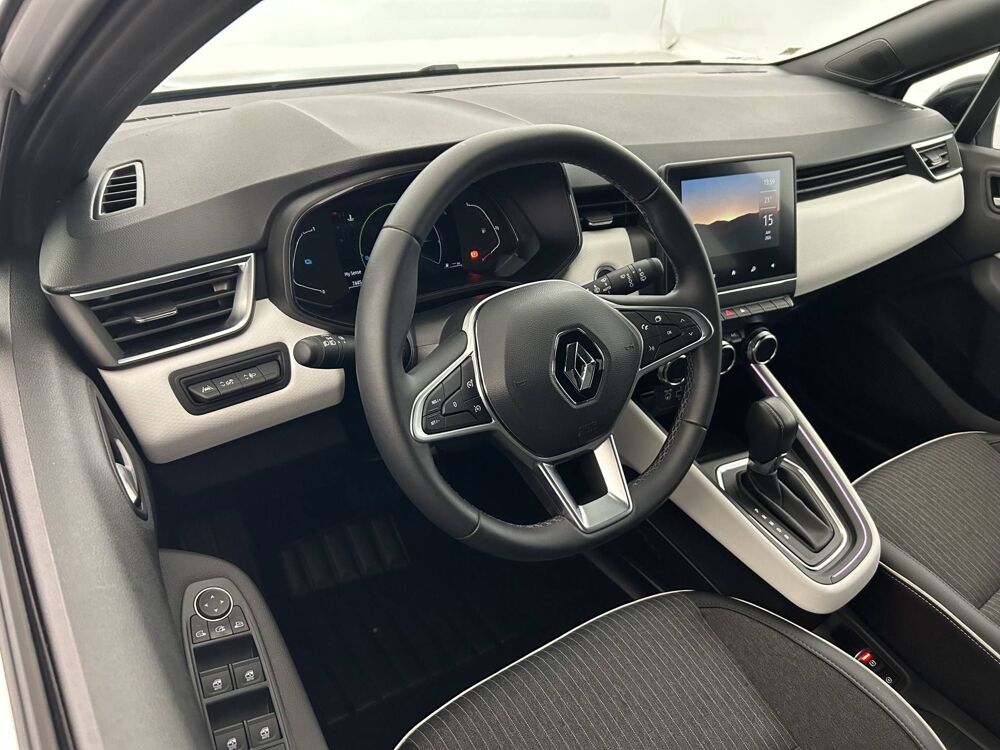 Clio E-Tech full hybrid 145 2022 occasion 56000 Vannes