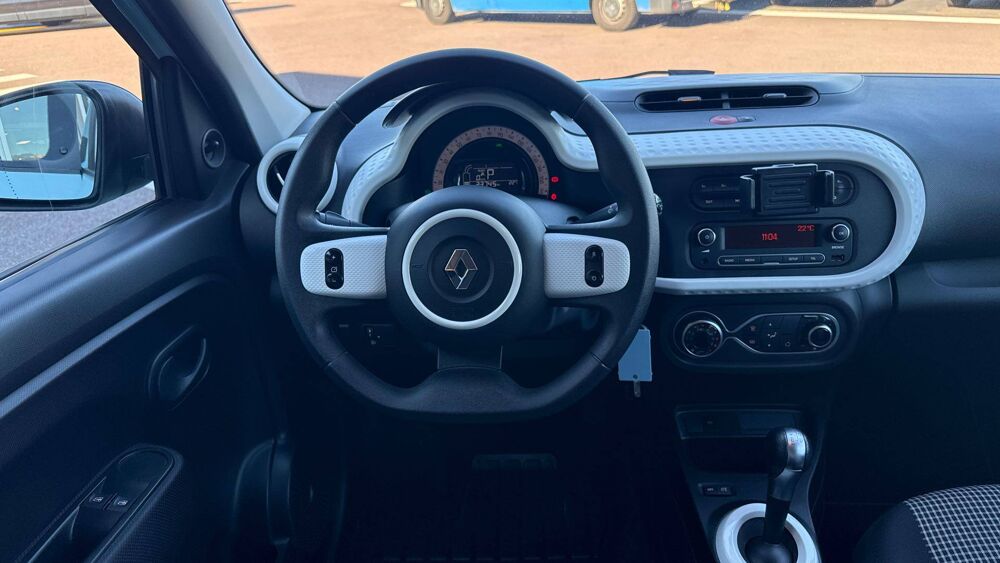 Twingo III E-Tech 2023 occasion 50000 Saint-L&ocirc;