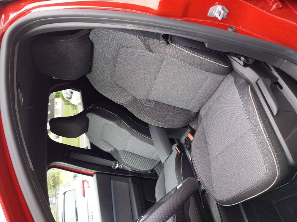 Symbioz E-Tech full hybrid 160 ch 2025 occasion 29900 Concarneau