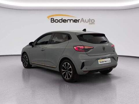 Clio E-Tech full hybrid 145 2023 occasion 22600 Loud&eacute;ac