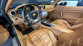 California V8 4.3 460ch 2011 occasion 35760 Saint-Gr&eacute;goire