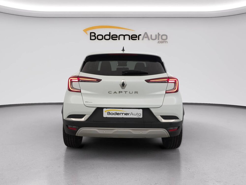 Captur mild hybrid 140 2022 occasion 56000 Vannes