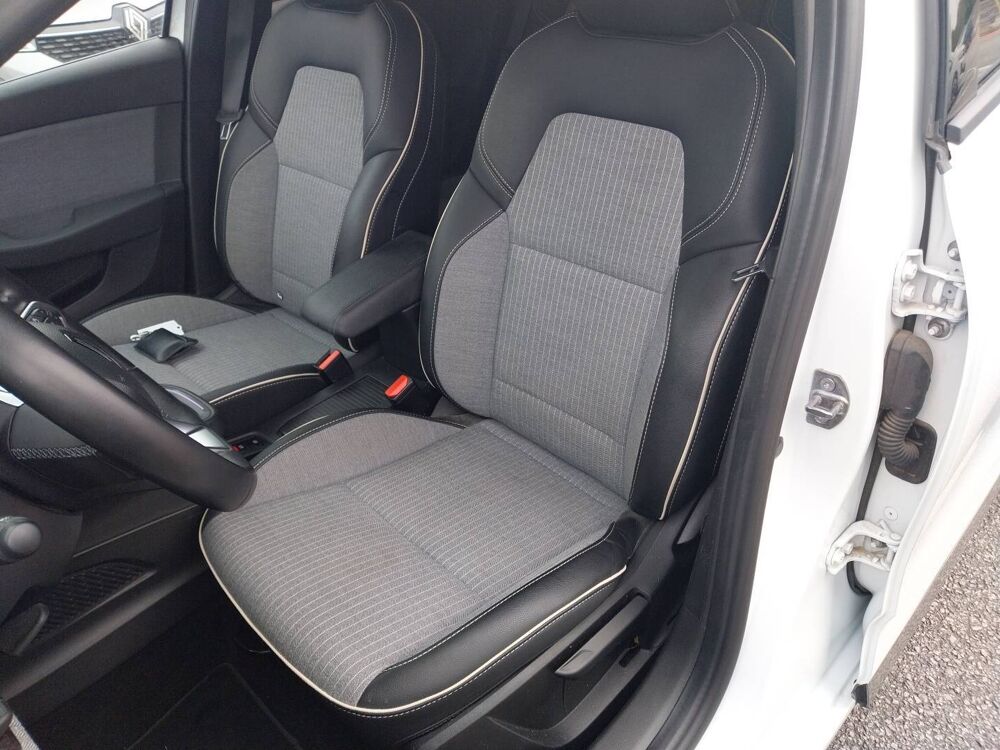 Clio E-Tech full hybrid 145 2024 occasion 29270 Carhaix-Plouguer