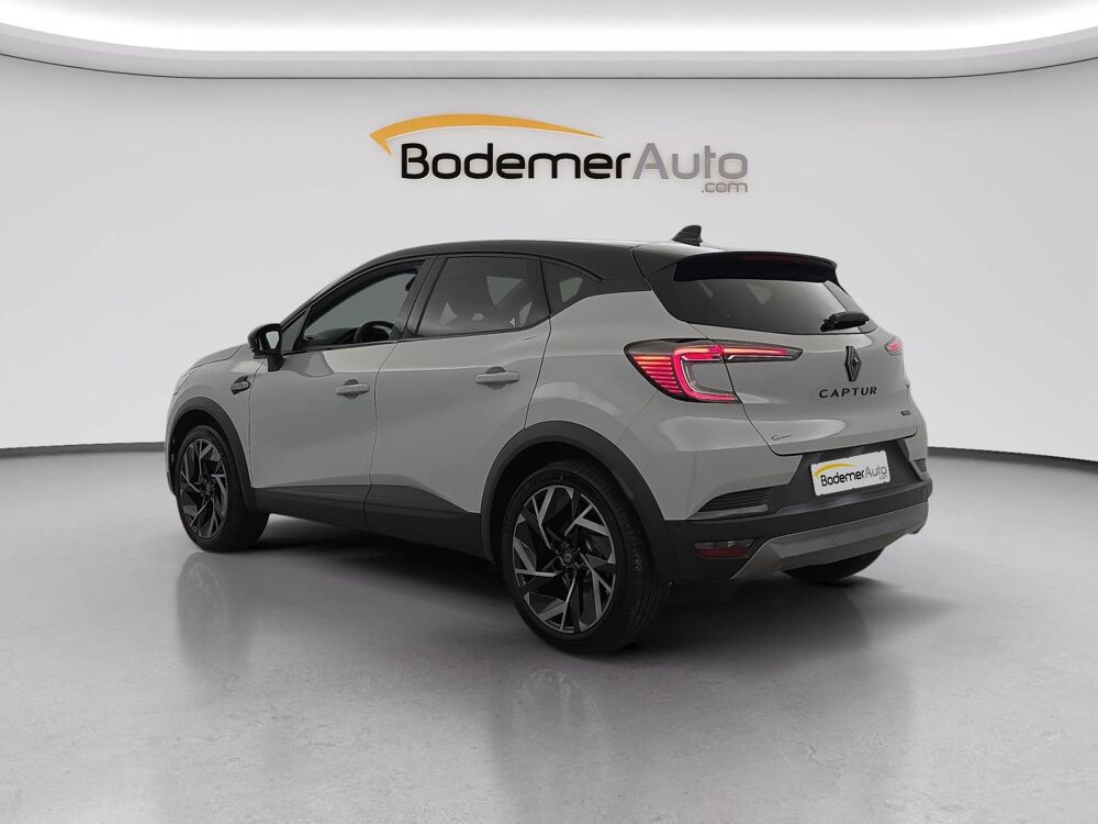Captur E-Tech full hybrid 160 ch 2026 occasion 29200 Brest