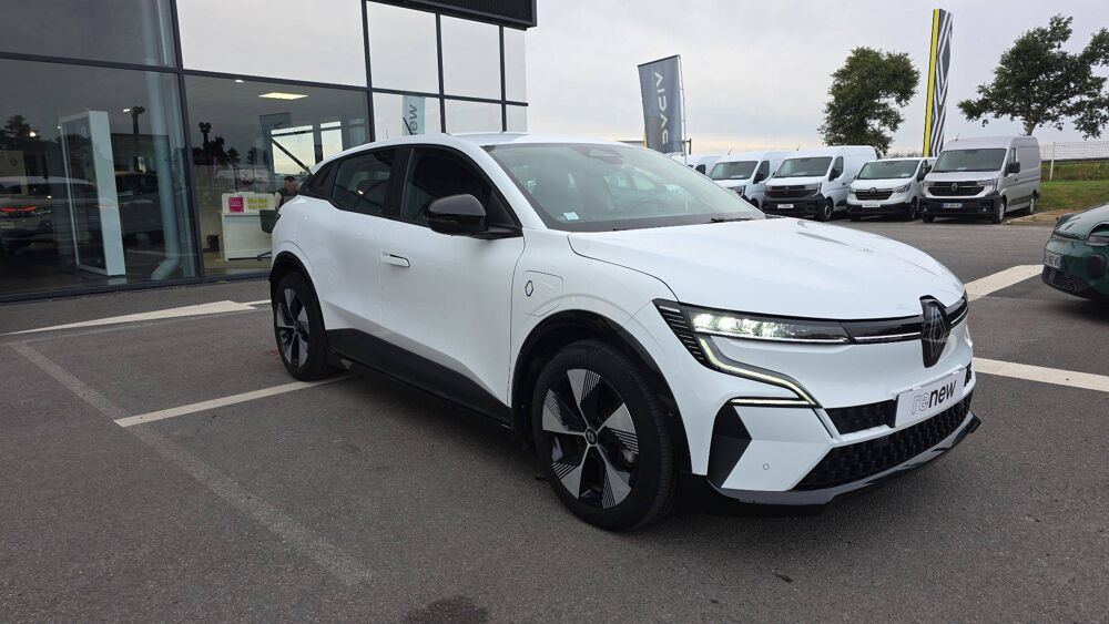 M&eacute;gane Megane E-Tech EV40 130ch standard charge 2022 occasion 22400 Lamballe