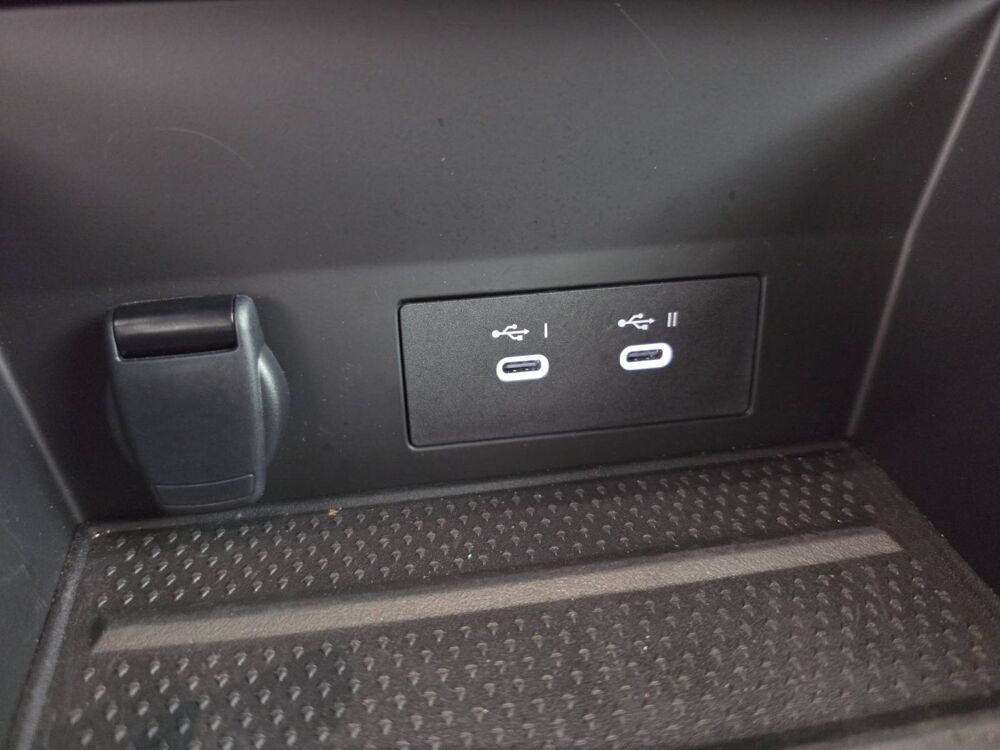 Captur E-Tech full hybrid 160 ch 2026 occasion 56000 Vannes
