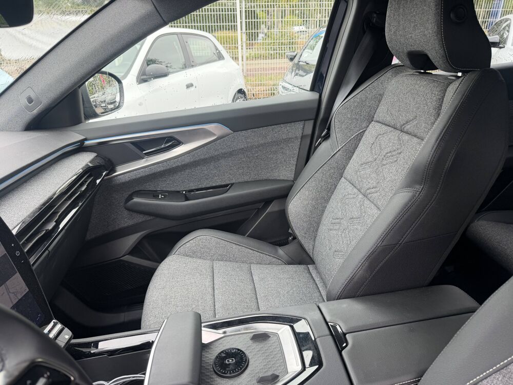 Espace full hybrid E-Tech 200 ch 7pl 2026 occasion 56800 Plo&euml;rmel