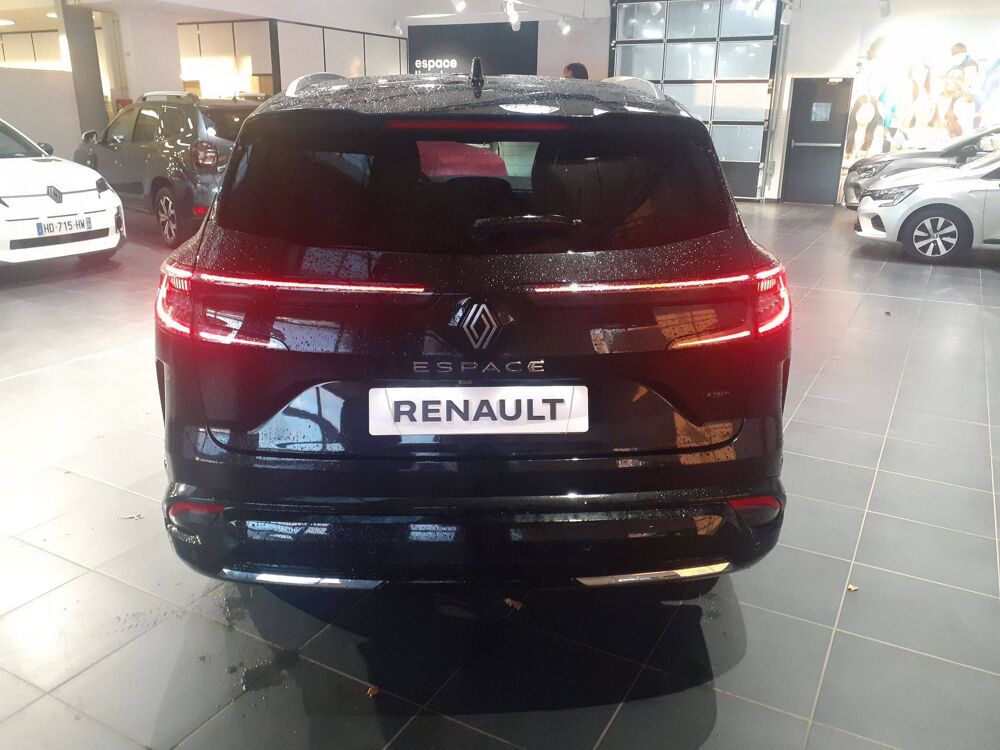 Espace full hybrid E-Tech 200 ch 5pl 2025 occasion 29000 Quimper
