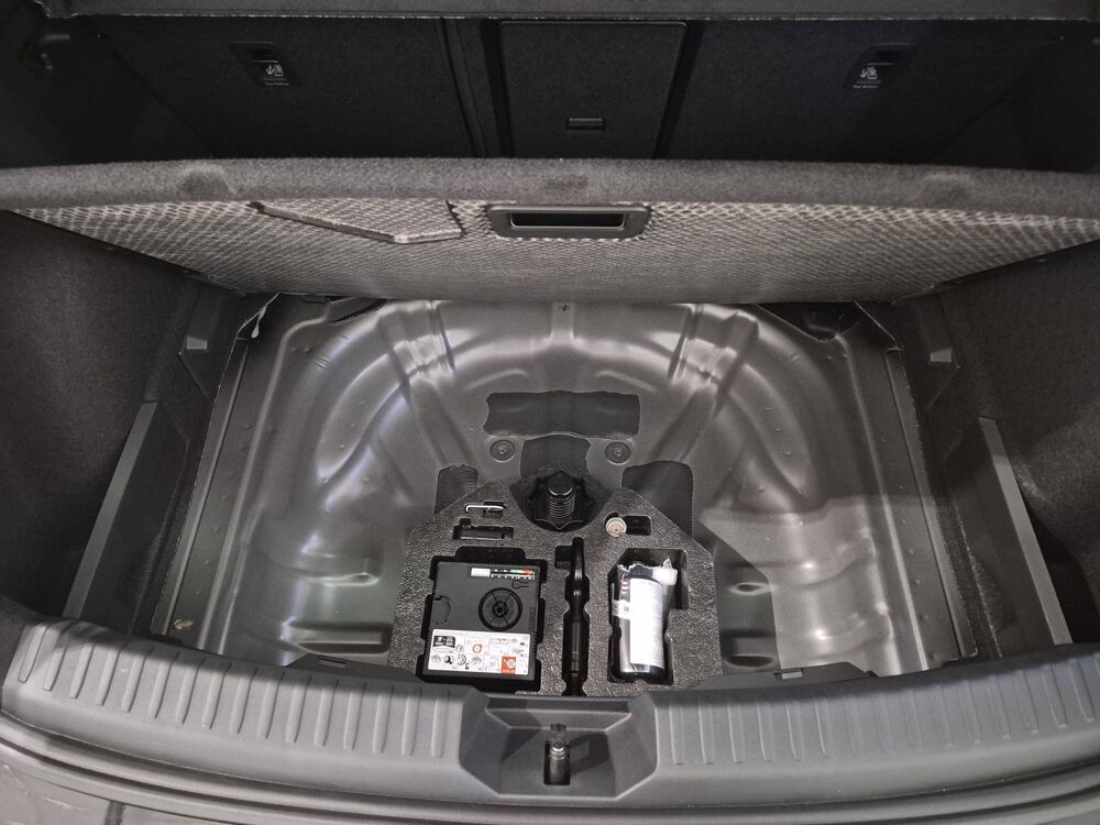 Leon 1.5 eTSI Hybrid 150 ch DSG7 2026 occasion 25000 Besan&ccedil;on
