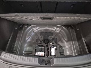 Leon 1.5 eTSI Hybrid 150 ch DSG7 2026 occasion 25000 Besan&ccedil;on