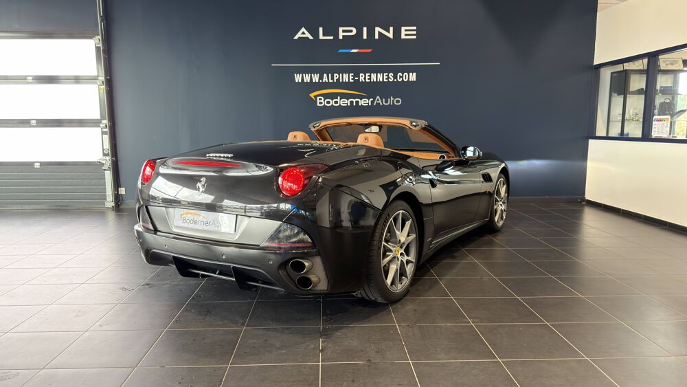 California V8 4.3 460ch 2011 occasion 35760 Saint-Gr&eacute;goire