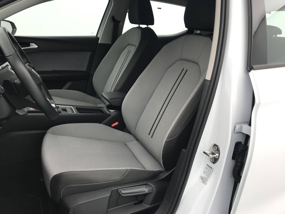 Leon 1.5 eTSI Hybrid 115 DSG7 2025 occasion 25000 Besan&ccedil;on